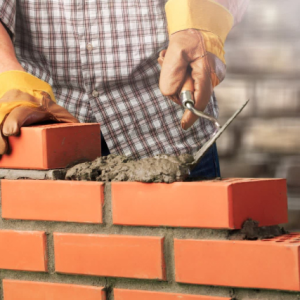 ملات آماده دیوارچینی : جهت دیوارچینی با آجر و سفال بلوک لیکا. •مقرون به صرفه نسبت به مصالح سنتی •چسیندگی بالا • حمل سریع مصالح به طبقات • سرعت در اجرای کار • سبک سازی ساختمان • ضخامت کم گچکاری، پلاستر و ملات •کاهش پرت مصالح